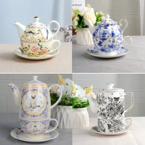 Set de cani din portelan fermecat cu ceainic