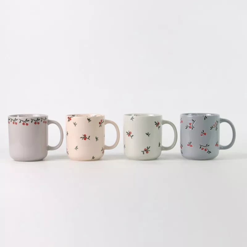 Căni din ceramică cu model floral