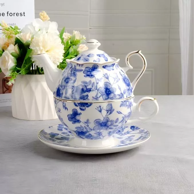 Enchanted Porcelain Cup Set With Teapot