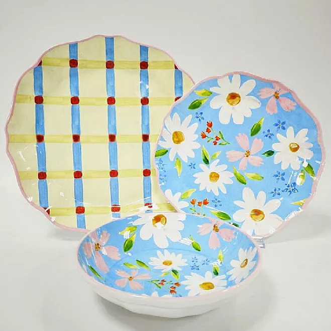 Set farfurii de gradina pictate cu margarete